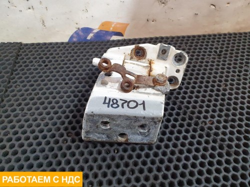 Петля двери правая